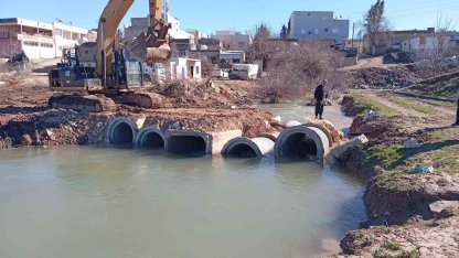 Mardin Büyükşehir Belediyesi Kızıltepe’de tahrip olan köprünün yerine yeni köprü inşa etti