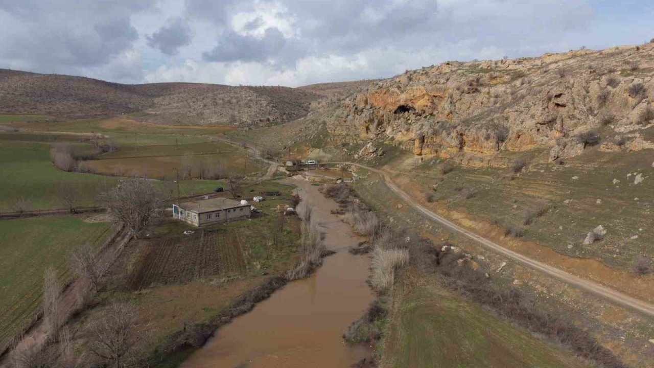 Mardin’in en önemli dinlenme alanlarından olan Reşan Çayı eski ihtişamına kavuştu