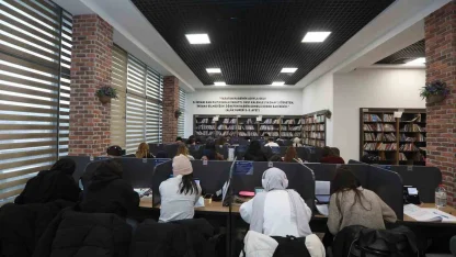 Millet kıraathaneleri Kağıthaneli gençlerin buluşma noktası oluyor