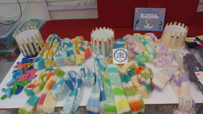 Minik yüreklerden depremzede çocuklara "Gönül Atkısı"