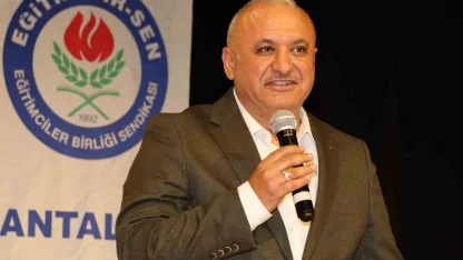 Miran: "28 Şubat gibi karanlık dönemlerde Eğitim-Bir-Sen yasakçı zihniyete karşı asil bir direniş sergiledi"