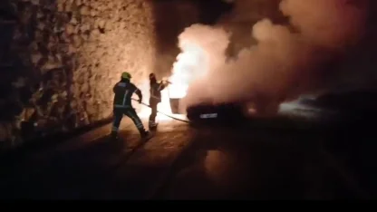 Mudanya yolunda korkutan araç yangını