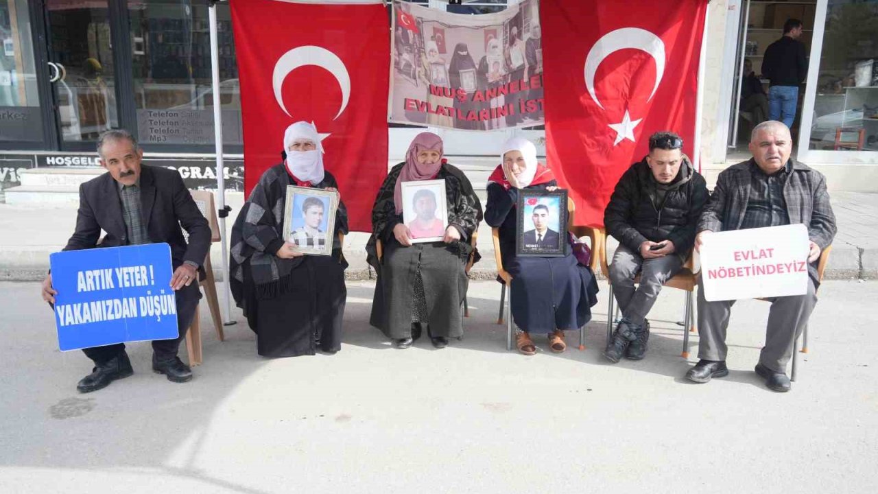 Muş’ta evlat nöbeti devam ediyor