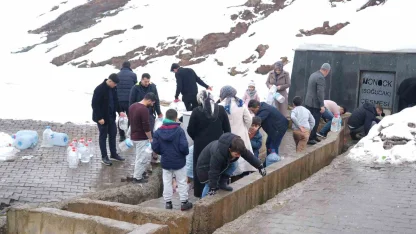 Muş’ta şebeke suyunda bakteri tespit edildi, vatandaşlar çeşmelere akın etti