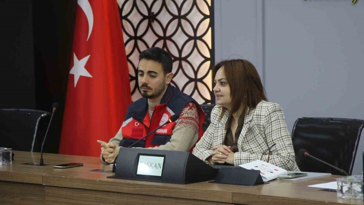 Niğde’de ’koruyucu aile’ farkındalığı için seminer düzenlendi