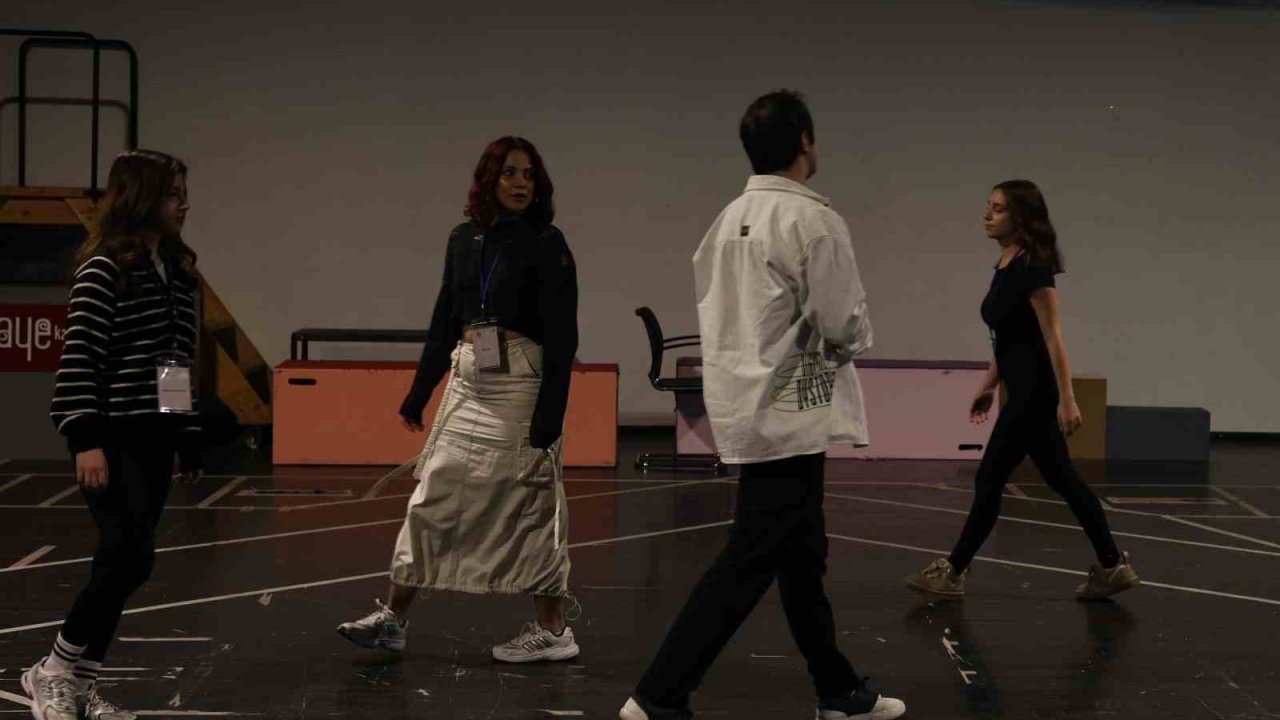 Nilüfer’de genç yetenekler için perde aralanıyor