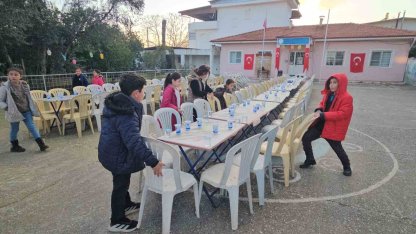 Öğrenciler, velileri ile iftarda buluştu