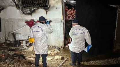 Prefabrik evde çıkan yangında karı-koca hayatını kaybetti