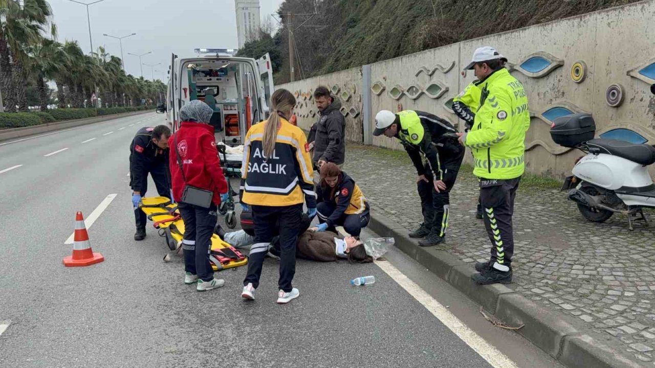 Samsun’da motosikletli genç kadın yaralandı