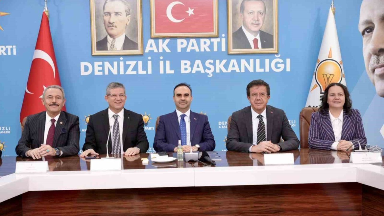 Sanayi ve Teknoloji Bakanı Mehmet Fatih Kacır Denizli partilileriyle bir araya geldi