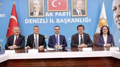 Sanayi ve Teknoloji Bakanı Mehmet Fatih Kacır Denizli partilileriyle bir araya geldi