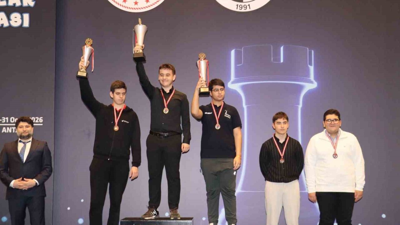 Satrançta Çeşme’nin gururu Egehan Yıldız Avrupa yolcusu