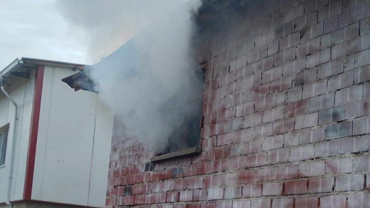 Selendi’de bir yıllık emek dakikalar içinde kül oldu