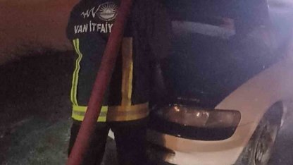 Seyir halindeki otomobilde yangın