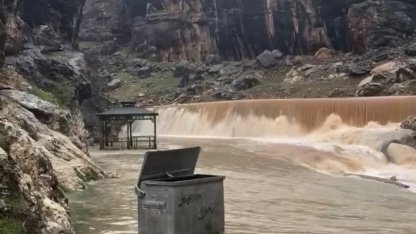 Sinek Çayı’nın su seviyesi yağışlarla yükseldi