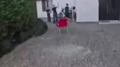 Siparişe gitti, kahraman oldu: Çatıda mahsur kalan çocuğu kurye kurtardı