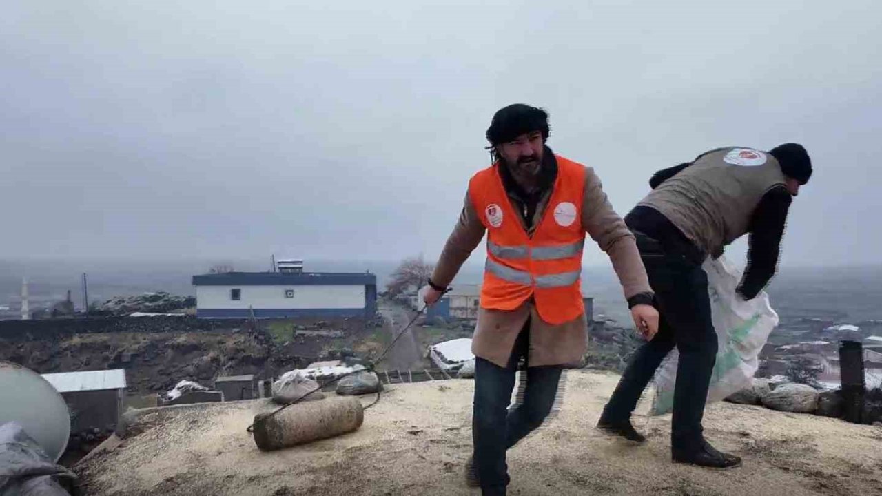 Siverek’te mağdur aileye hayırseverlerden destek