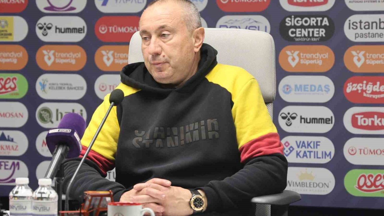 Stanimir Stoilov: "Ligimizde her puan çok değerli"