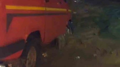 Suda mahsur kalan aileyi İncirliova Belediyesi ekipleri kurtardı