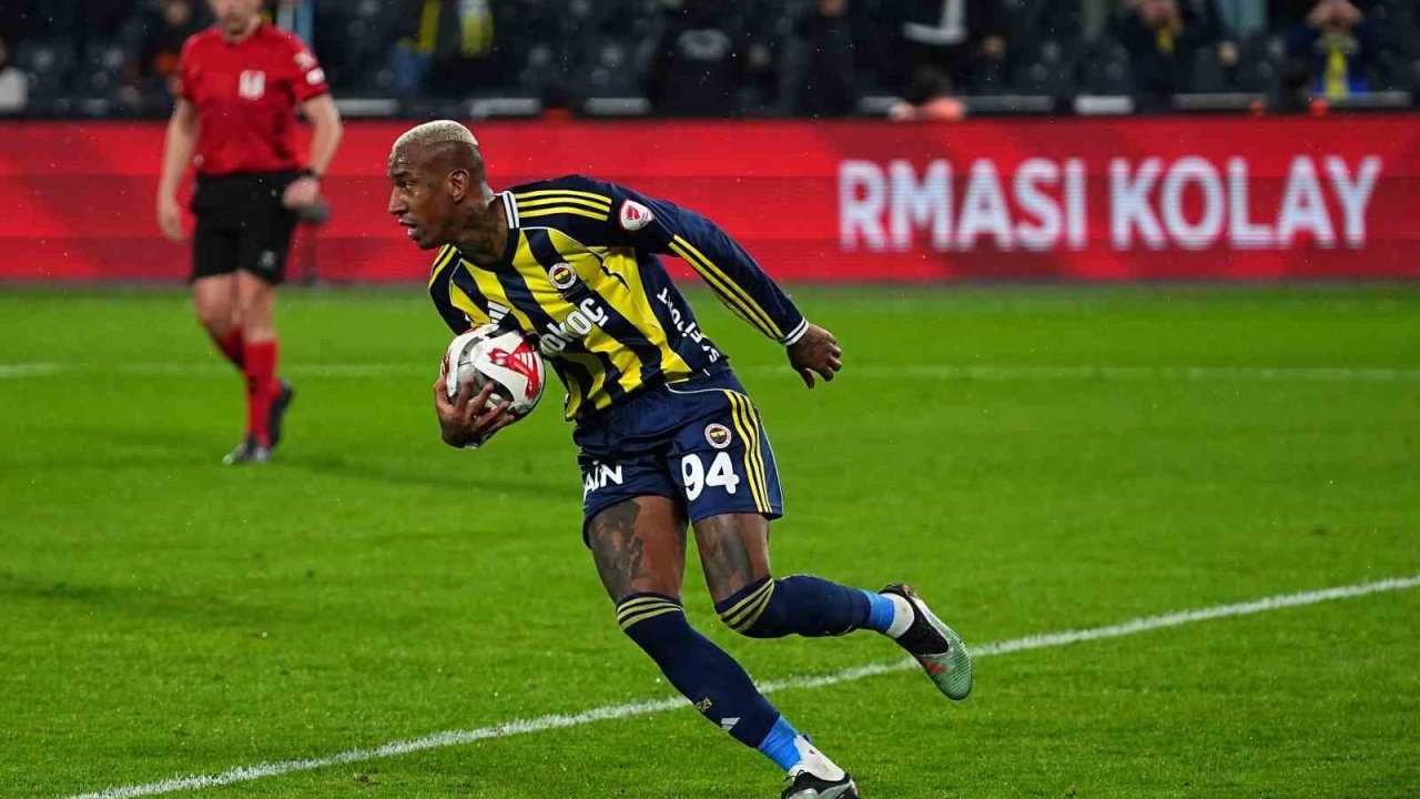 Talisca, gollerine kupada da devam etti