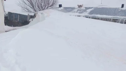 Taşlıçay’da kar yığınları evlerin boyuna ulaştı