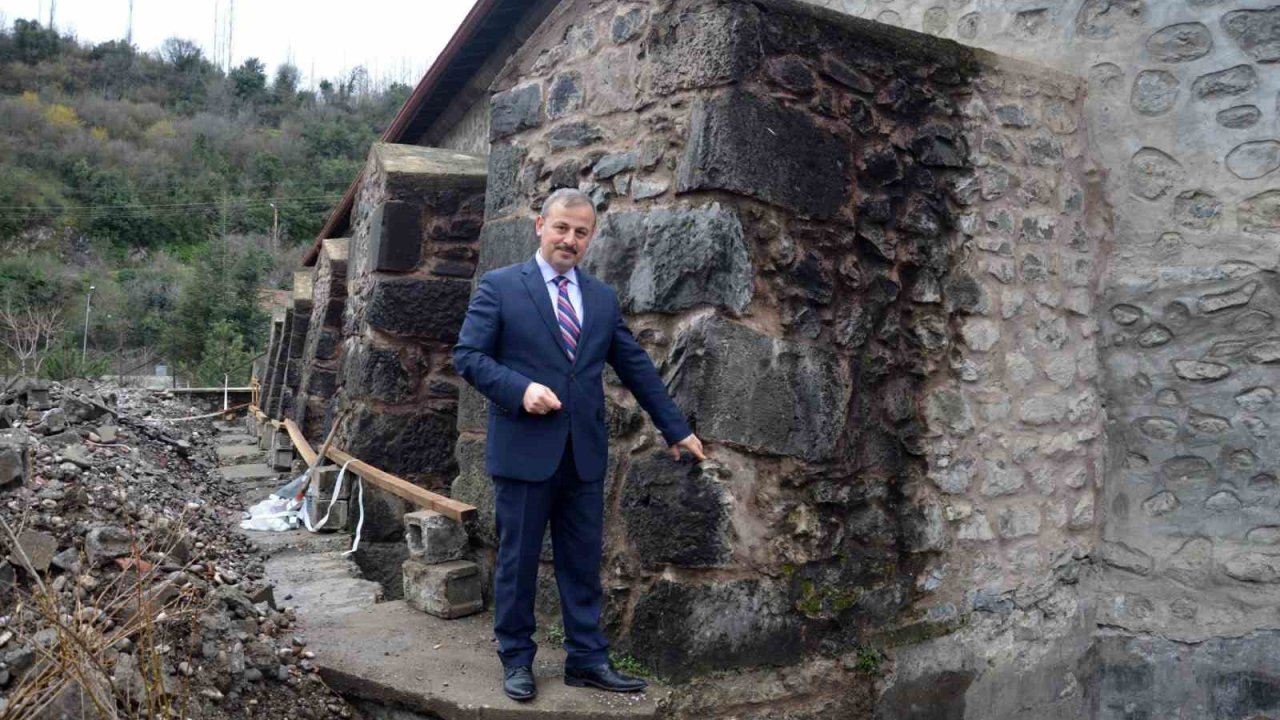 Tokat’ta 881 yıllık tarihi cami Osmanlı hamam sistemiyle ısıtılıyor