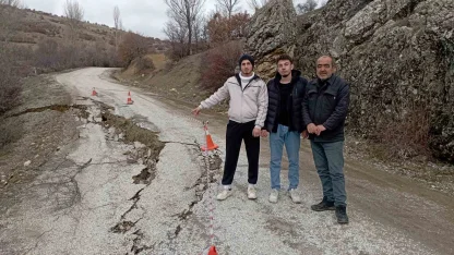 Tokat’ta yağışlar toprak kaymasına neden oldu