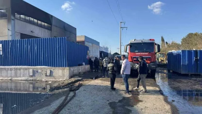 Torbalı’daki fabrika yangını söndürüldü