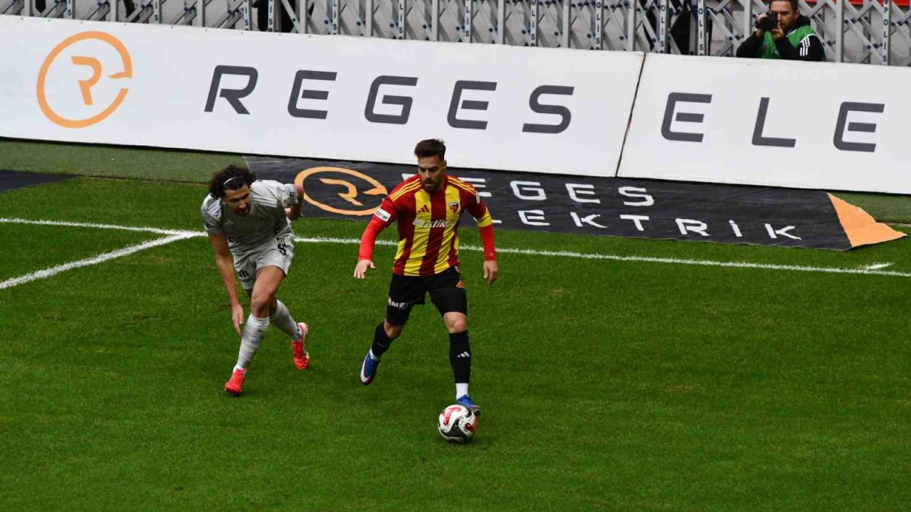 Trendyol Süper Lig: Kayserispor: 1 - Kocaelispor: 2 (Maç sonucu)