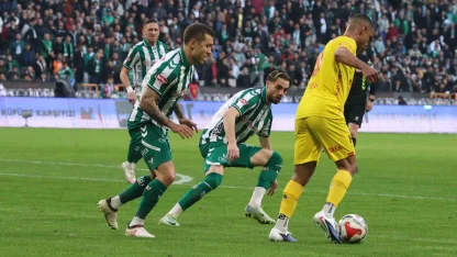 Trendyol Süper Lig: Konyaspor: 0 - Göztepe: 0 (İlk yarı)