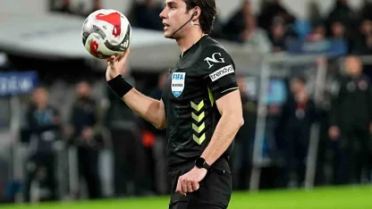 Trendyol Süper Lig: RAMS Başakşehir: 1 - Beşiktaş: 1 (İlk yarı)