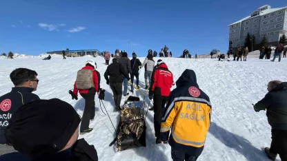 Uludağ’da kızak faciası: Dereye uçan tatilciyi JAK kurtardı