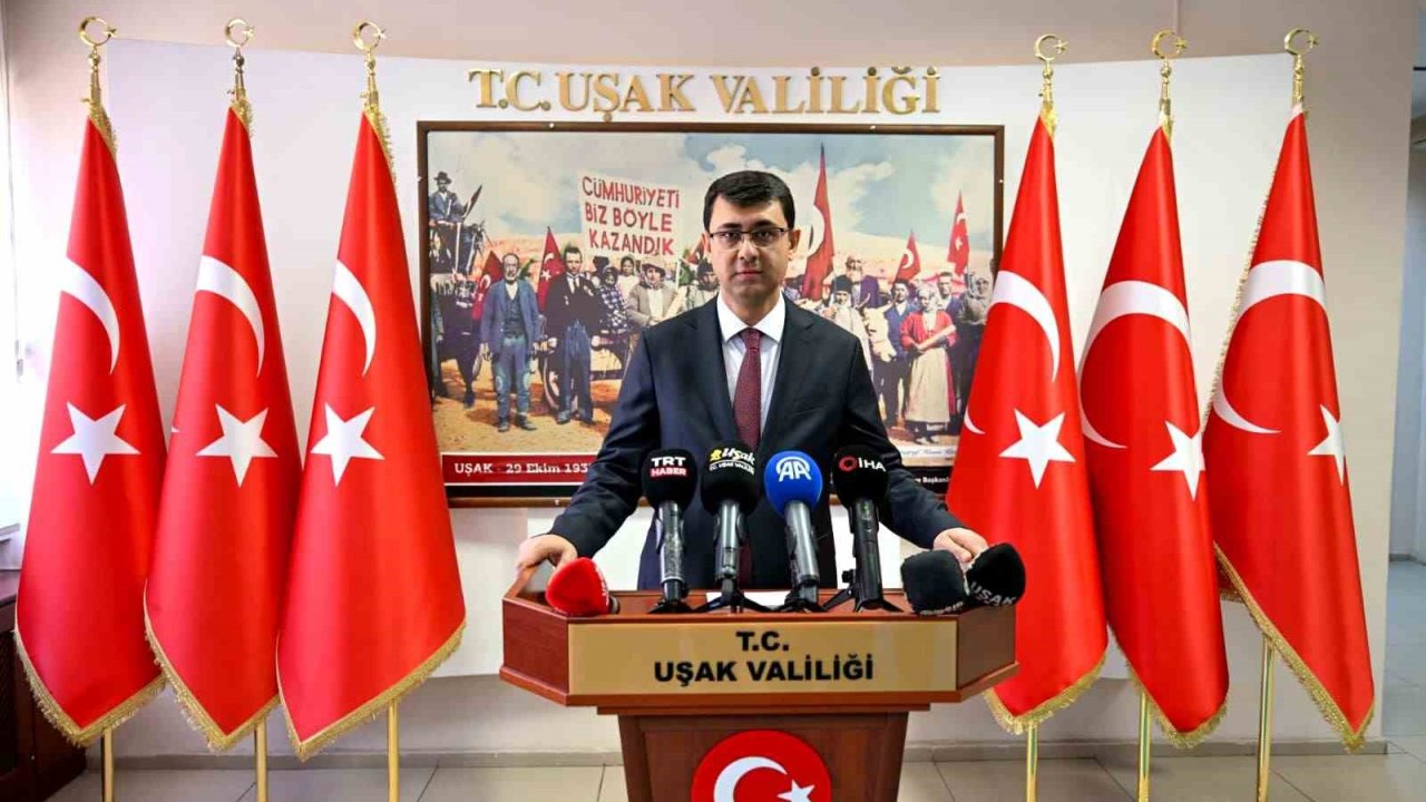 Uşak’ın yeni Valisi Serdar Kartal görevine başladı