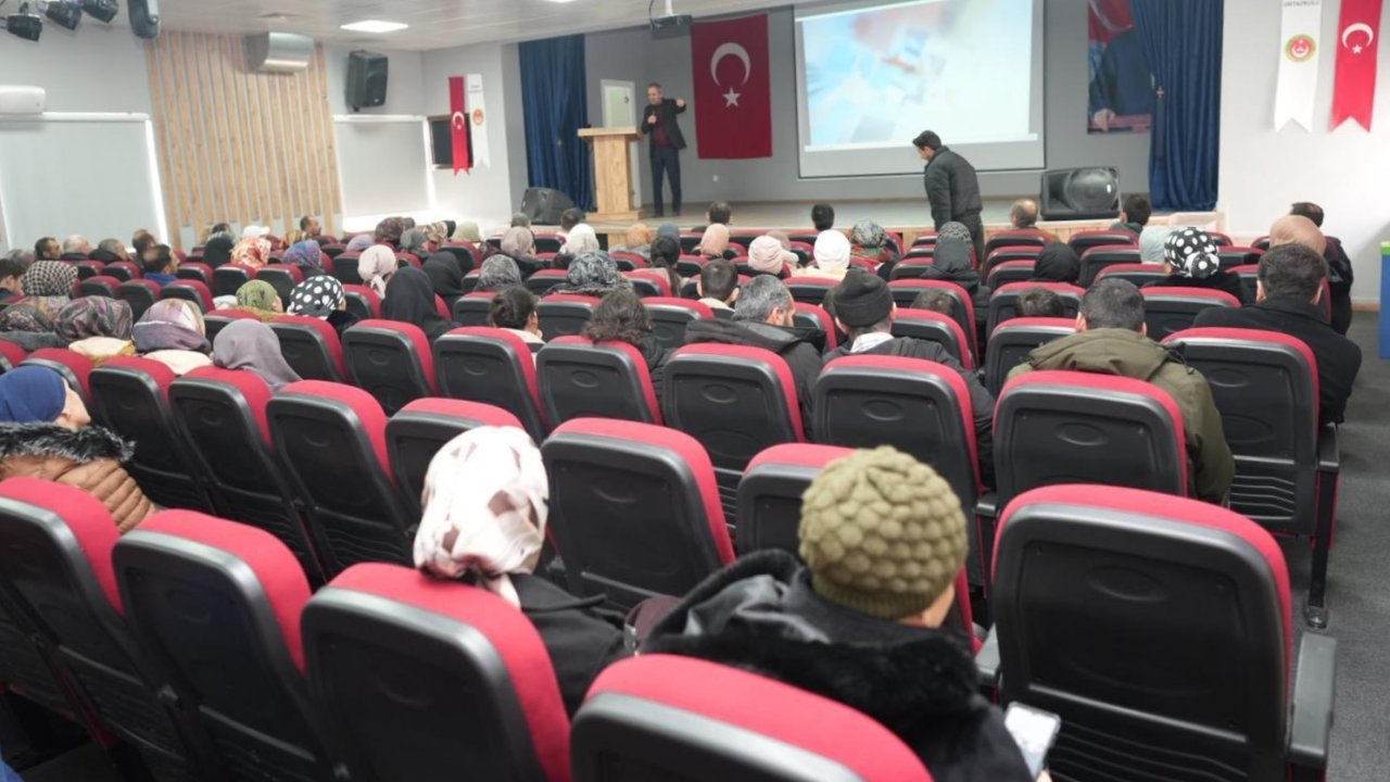 Üzümlü’de velilere mesleki eğitim tanıtımı yapıldı