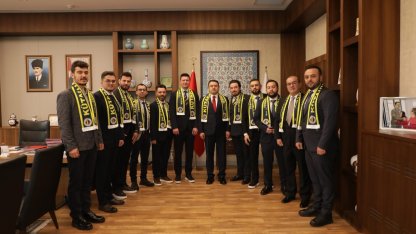 Vali Musa Işın ve Başkan Eyüp Kahveci, Kütahya Fenerbahçeliler Derneği yöneticilerini ağırladı