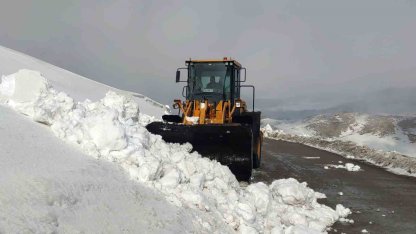 Van’da kar nedeniyle kapanan 67 yerleşim yerinin yolu açılıyor