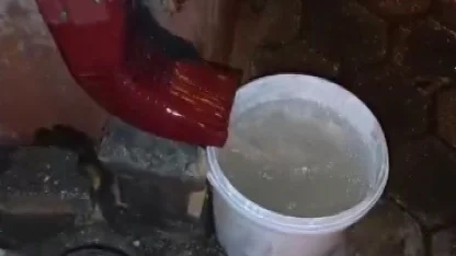 Velilerden ani su kesintisine tepki