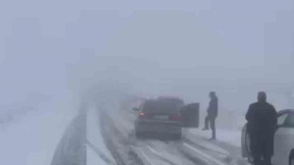 Viranşehir’de kar yağışı trafiği olumsuz etkiledi