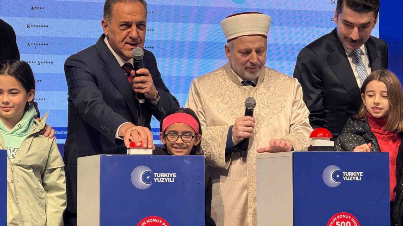 Yalova’da bin 805 TOKİ konutunun kura çekimi yapıldı