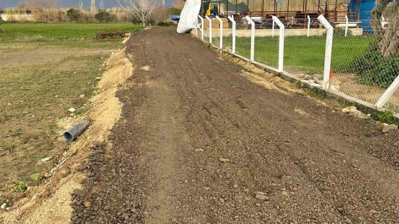 Yenipazar’da tarla, bahçe ve ahır yolları yenileniyor