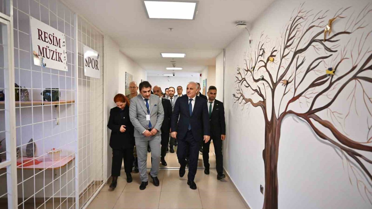 Yeşilay Rehabilitasyon Merkezi, 40 yatakla hizmet veriyor