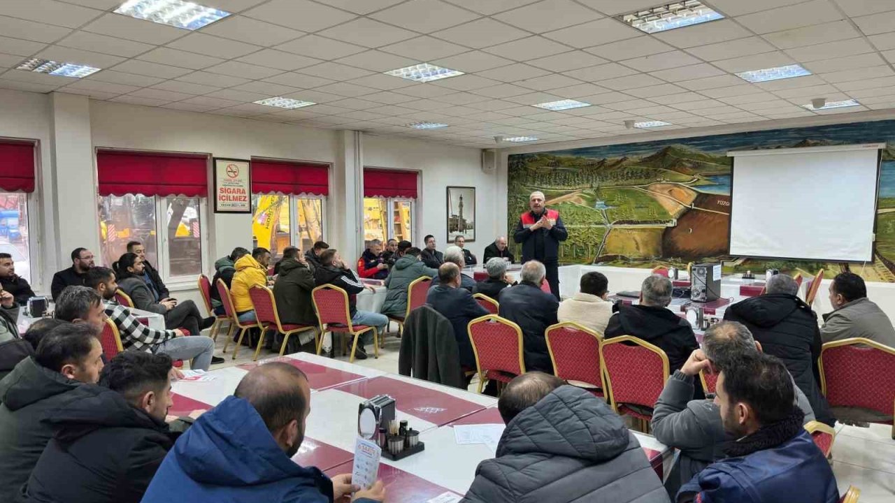 Yozgat Belediyesi İtfaiye ekipleri İl Özel İdare’de 50 personele eğitim verdi