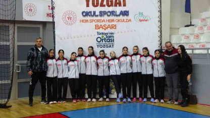 Yozgat’ta 15 ilden 224 sporcunun katılımıyla voleybol müsabakaları başladı