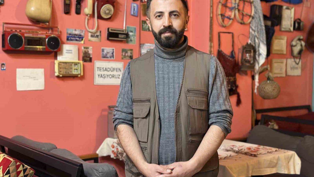 Yüksekova’da 90’lar temalı kafe geçmişle bugün arasında köprü kuruyor