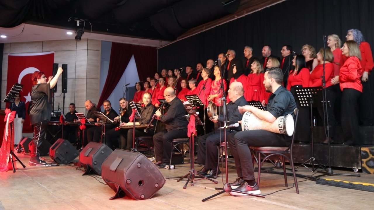 Yunusemre’de Sevgililer Günü’ne özel muhteşem konser