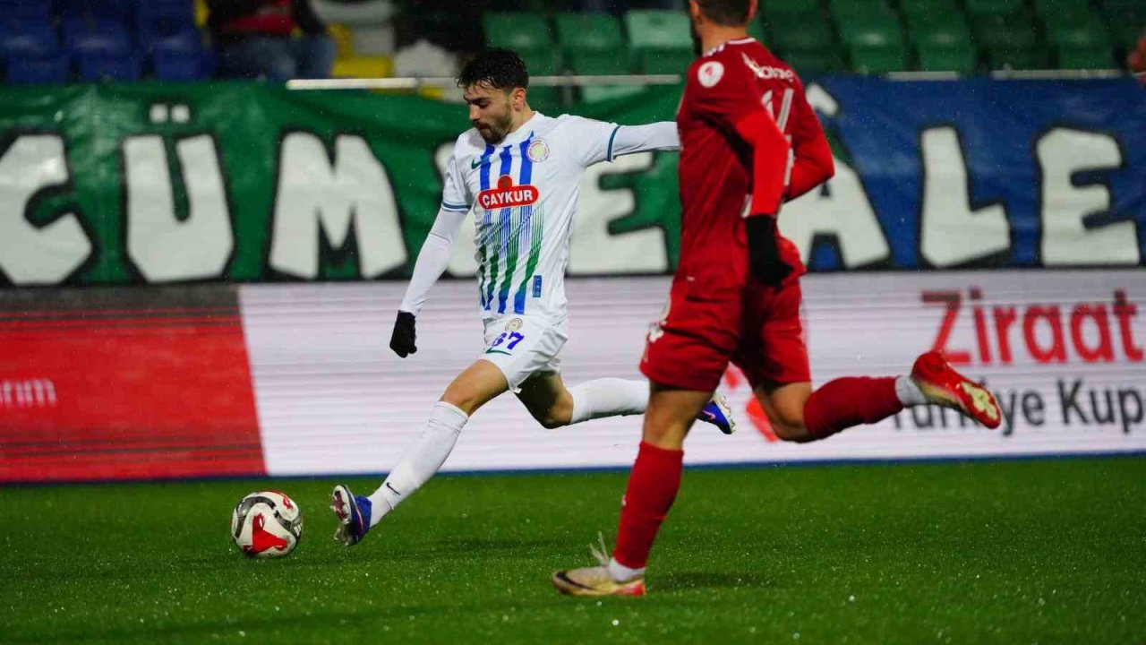 Ziraat Türkiye Kupası: Çaykur Rizespor: 0 - Beyoğlu Yeni Çarşı: 1 (İlk yarı)