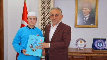 7 ayda hafızlık eğitimini tamamladı