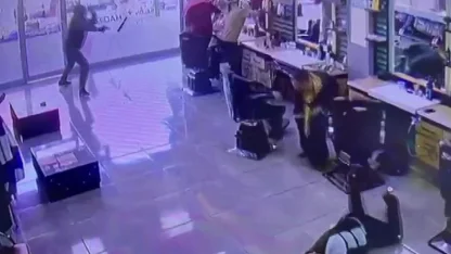 Adana’da berberde böyle ateş etti: 1 yaralı