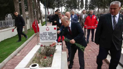 Adıyaman kent protokolü şehitlik ziyaretinde bulundu