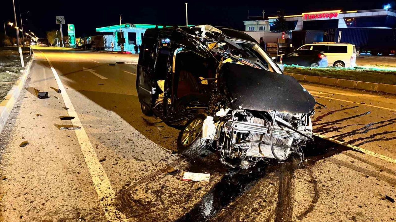 Afyonkarahisar’da trafik kazası: 1 ölü, 1 yaralı